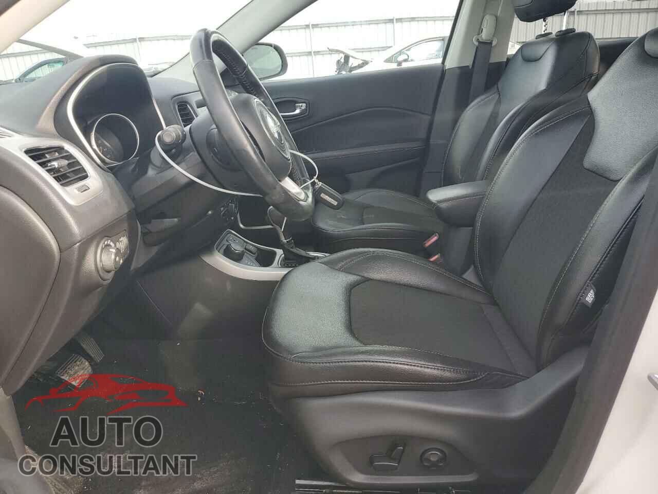 JEEP COMPASS 2020 - 3C4NJDBB7LT145634