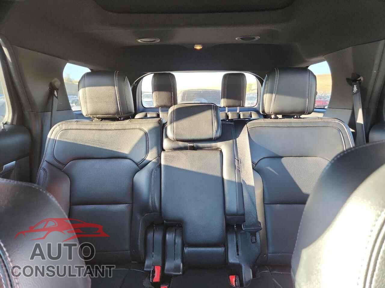 FORD EXPLORER 2016 - 1FM5K8F85GGB72517