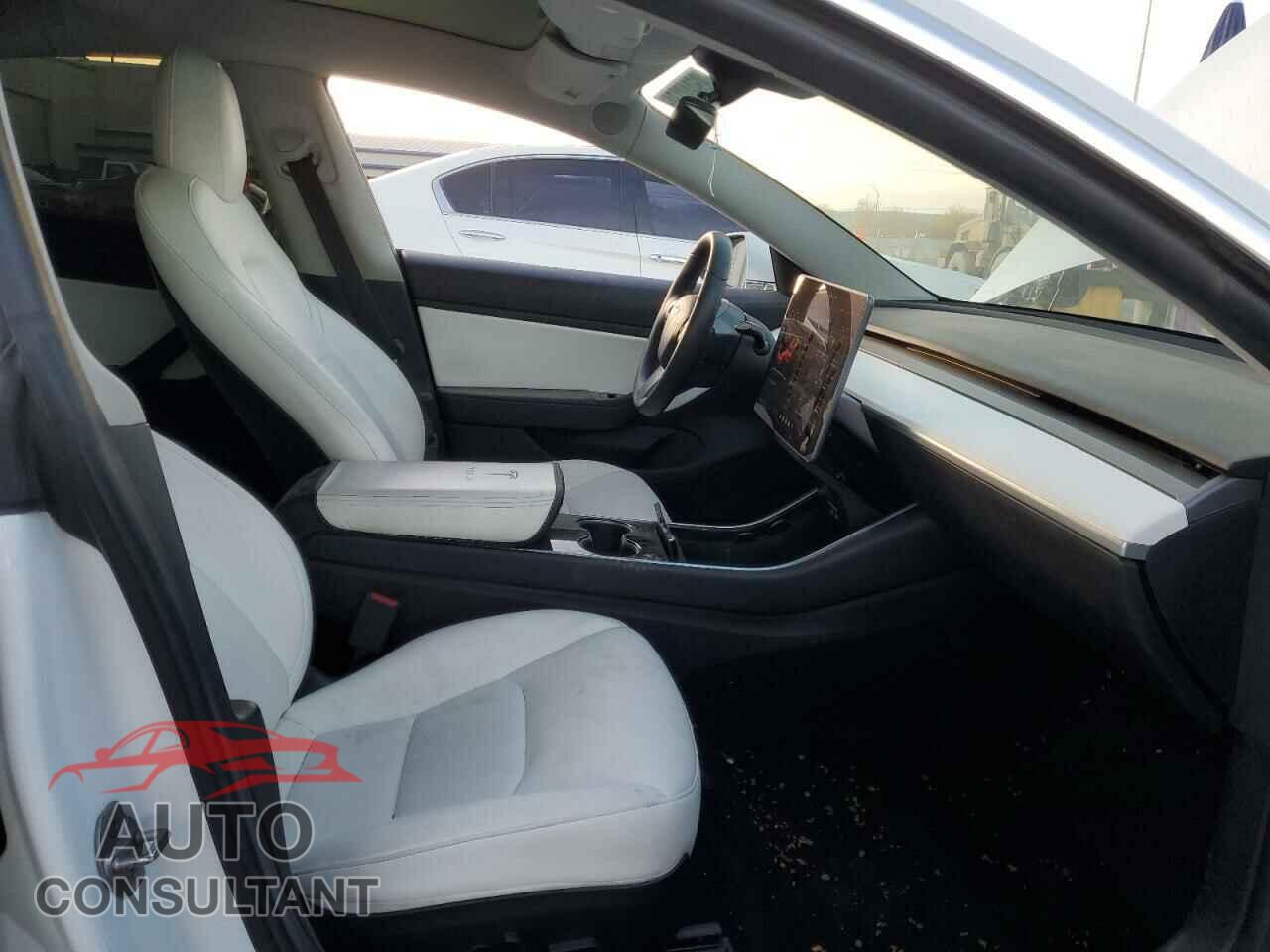 TESLA MODEL 3 2019 - 5YJ3E1EA1KF509993