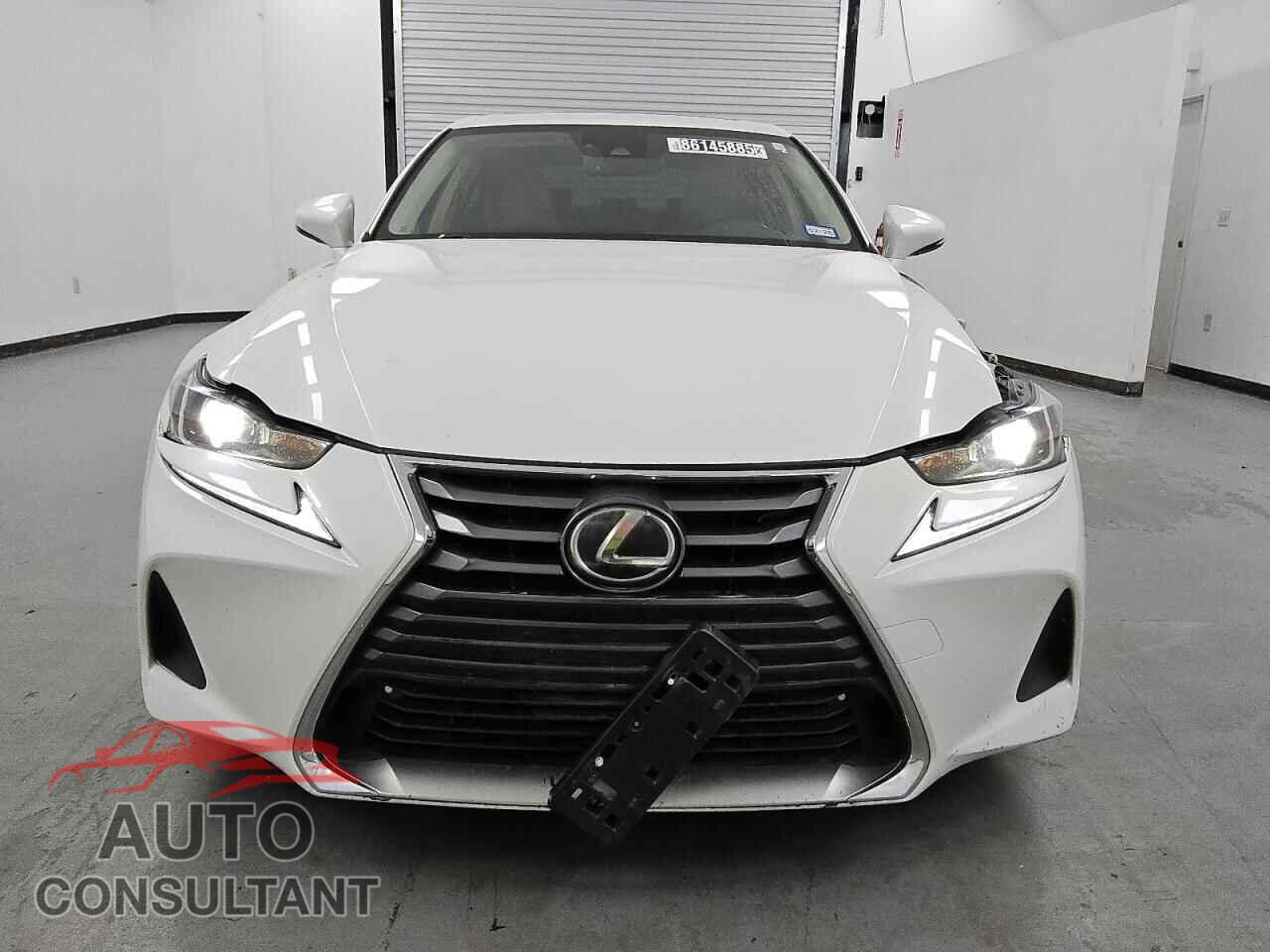 LEXUS IS 2017 - JTHBA1D27H5040869