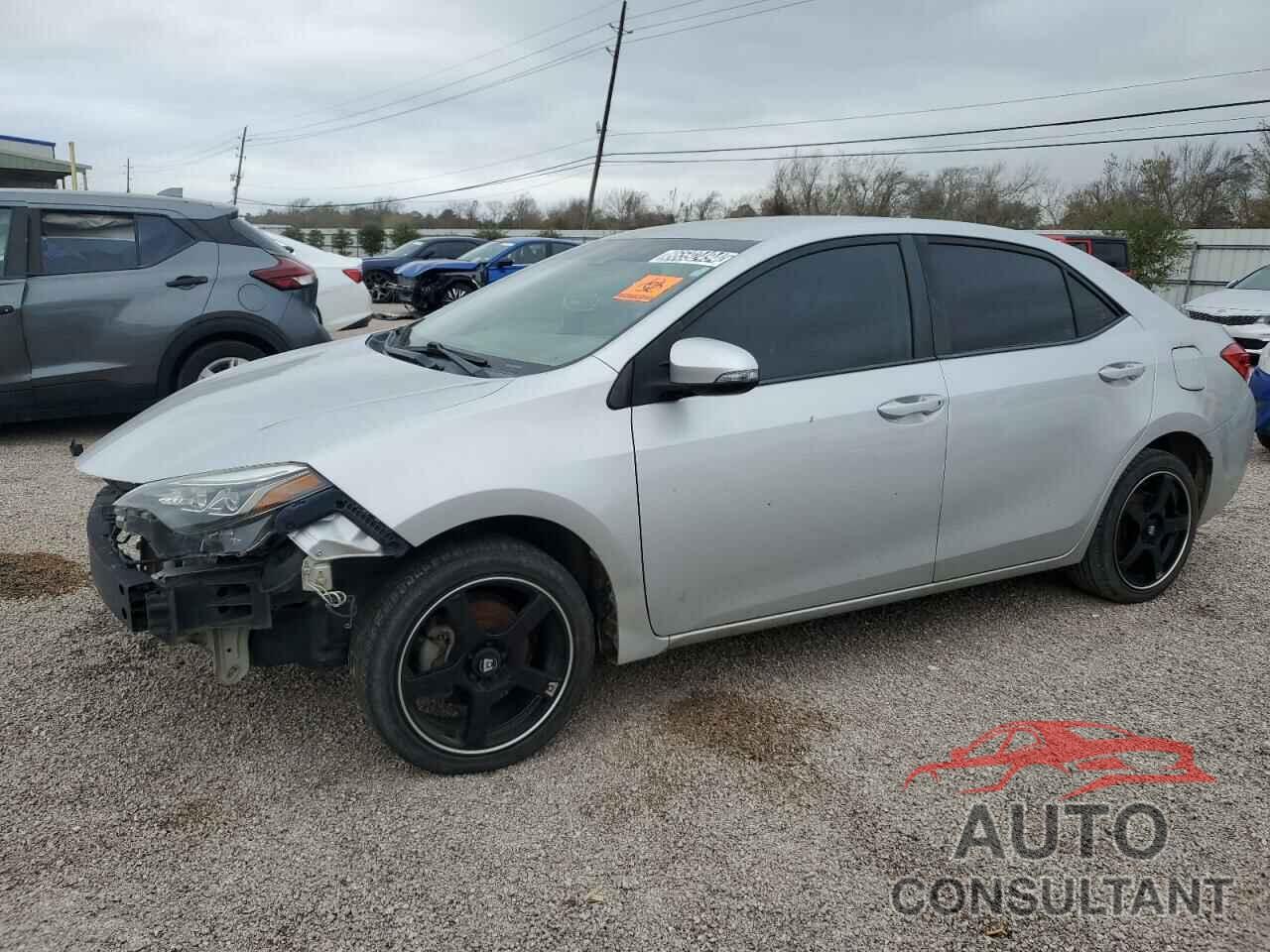 TOYOTA COROLLA 2018 - 5YFBURHE9JP762509