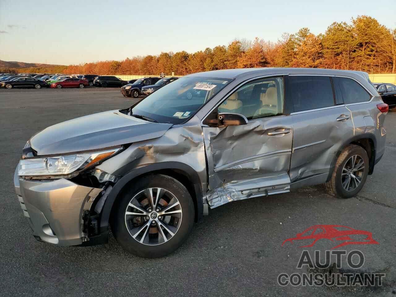 TOYOTA HIGHLANDER 2018 - 5TDBZRFH6JS905437