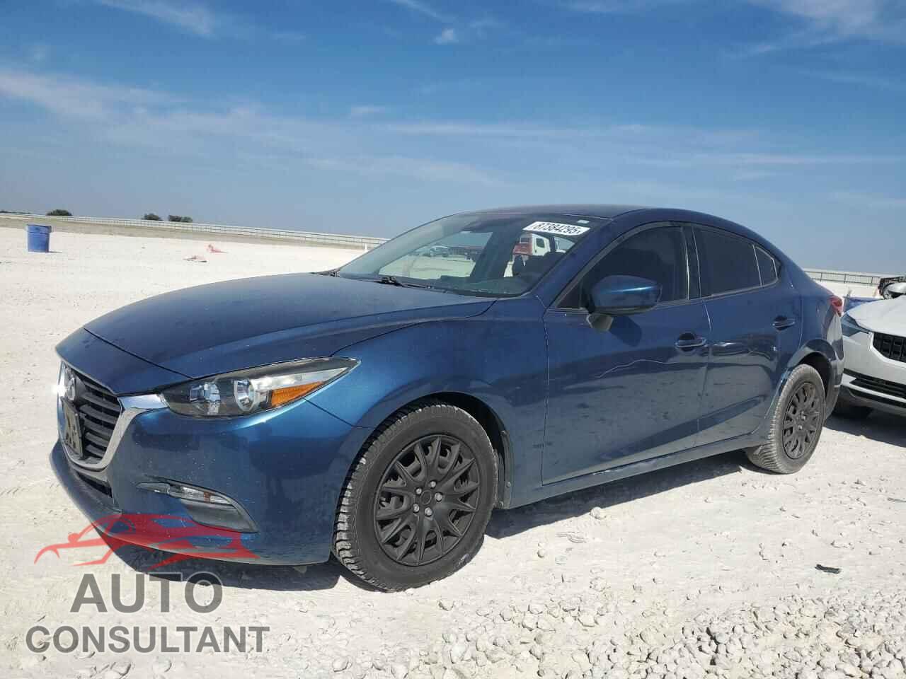 MAZDA 3 2018 - 3MZBN1U76JM199350