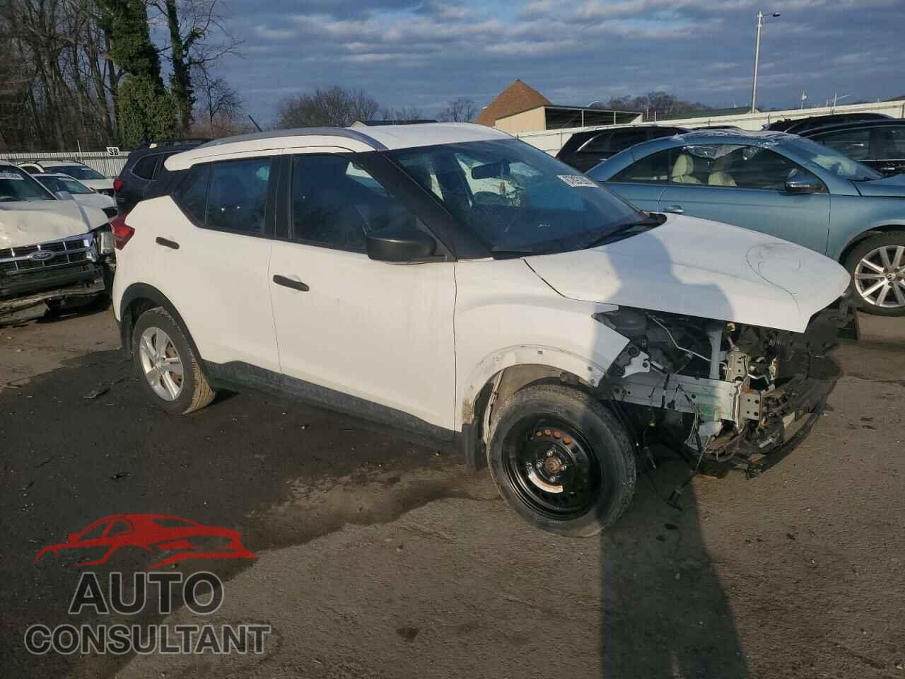 NISSAN KICKS 2019 - 3N1CP5CU3KL566201