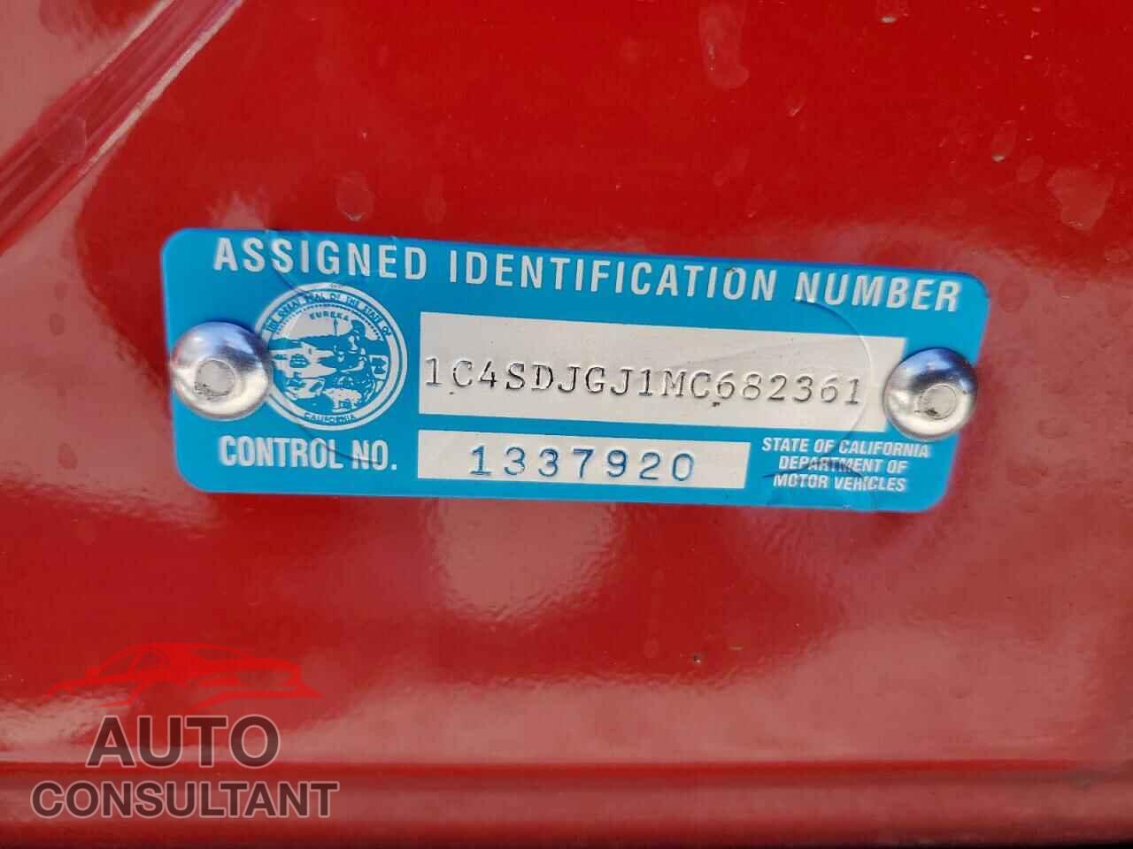 DODGE DURANGO 2021 - 1C4SDJGJ1MC682361