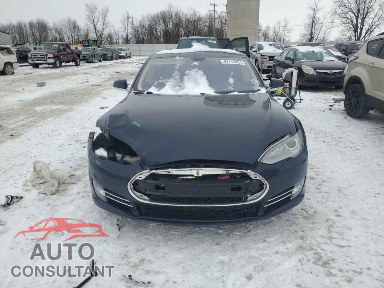 TESLA MODEL S 2013 - 5YJSA1CP8DFP20013