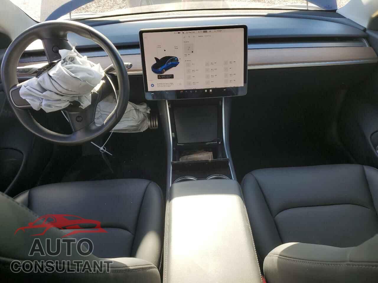 TESLA MODEL 3 2019 - 5YJ3E1EB2KF231386