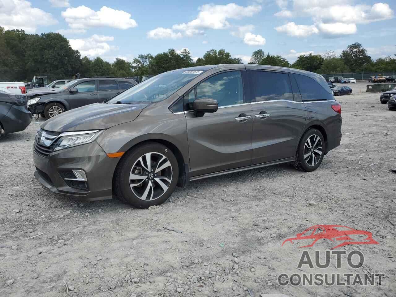 HONDA ODYSSEY 2018 - 5FNRL6H98JB048367