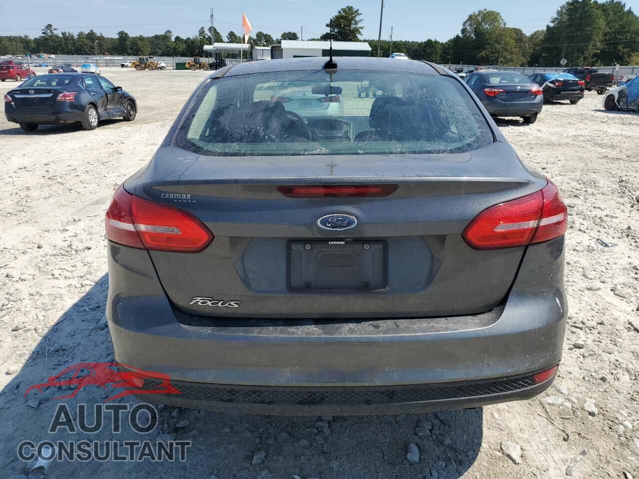 FORD FOCUS 2018 - 1FADP3E25JL226470
