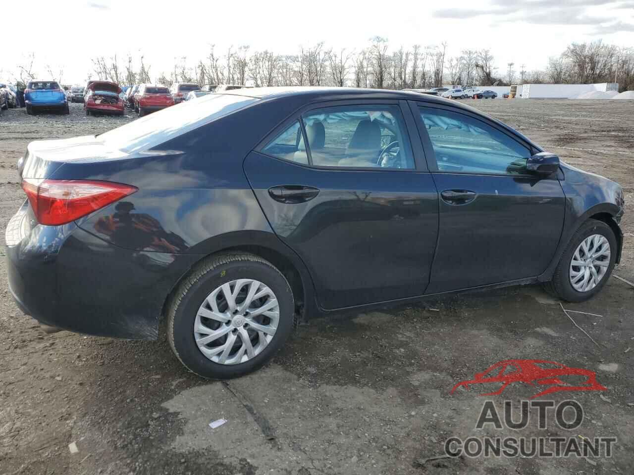 TOYOTA COROLLA 2018 - 5YFBURHEXJP824273