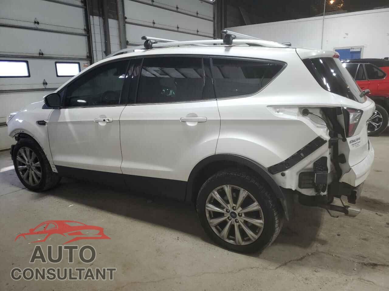 FORD ESCAPE 2017 - 1FMCU9J96HUC05437