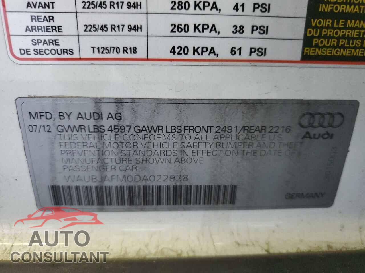 AUDI A3 2013 - WAUBJAFM0DA022938