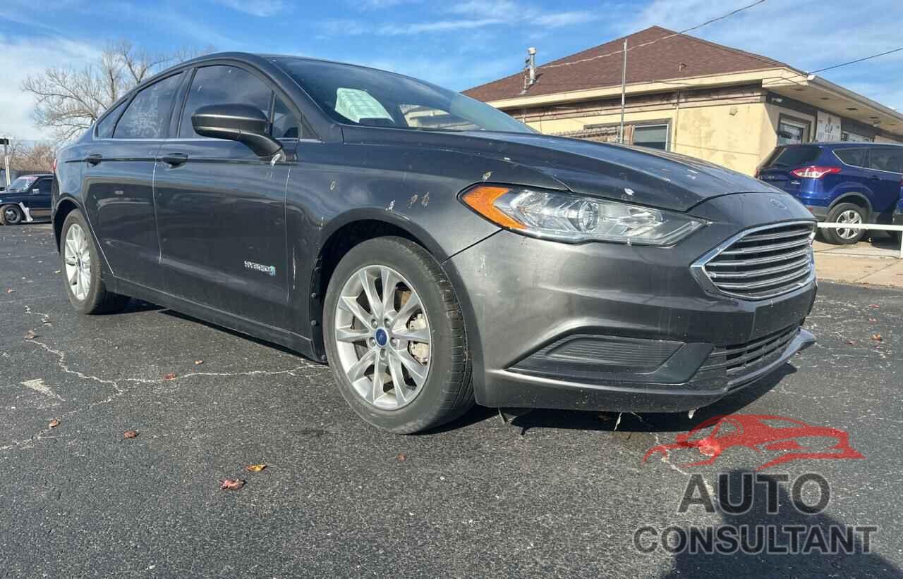 FORD FUSION 2017 - 3FA6P0LU7HR336881