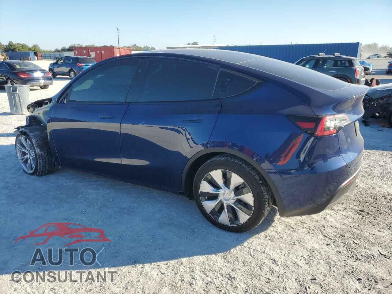 TESLA MODEL Y 2023 - 7SAYGDEE2PF888520