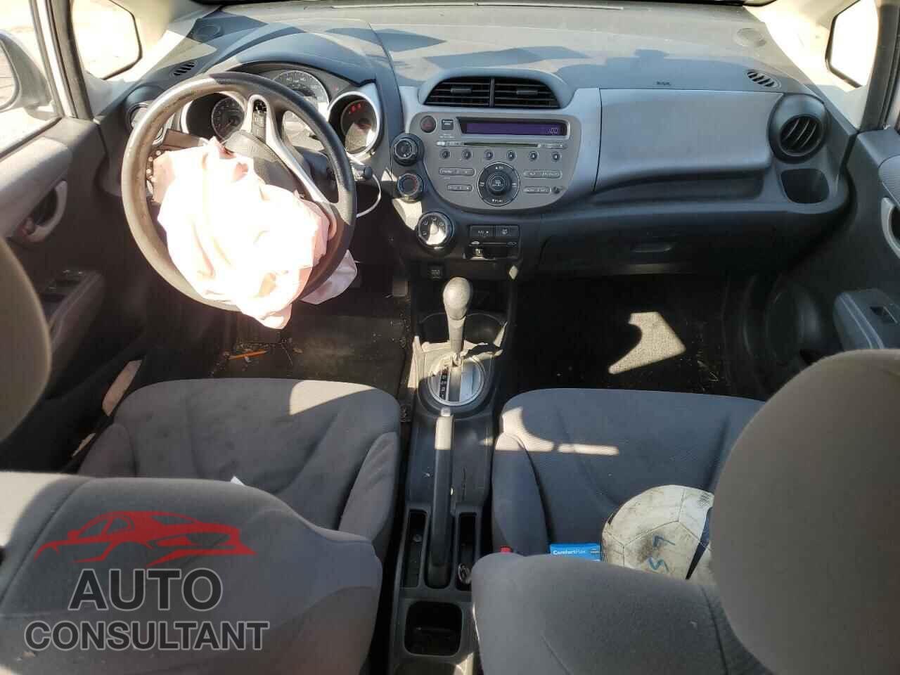 HONDA FIT 2013 - JHMGE8H37DC069655