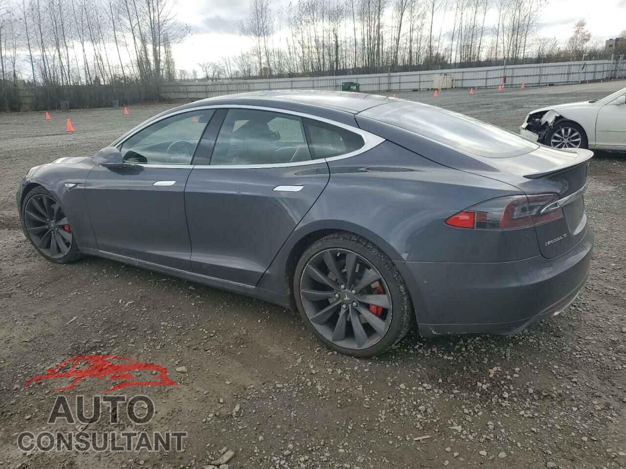 TESLA MODEL S 2016 - 5YJSA1E43GF136321