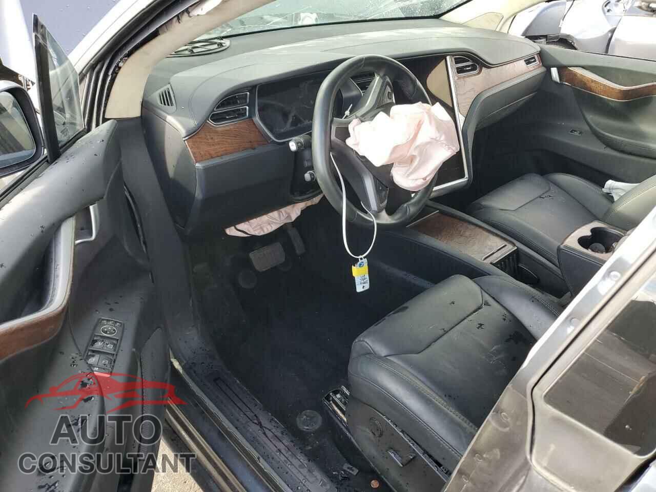 TESLA MODEL X 2019 - 5YJXCBE23KF161460