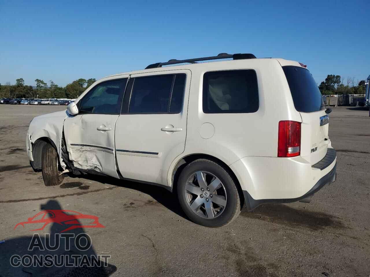 HONDA PILOT 2015 - 5FNYF4H9XFB030175