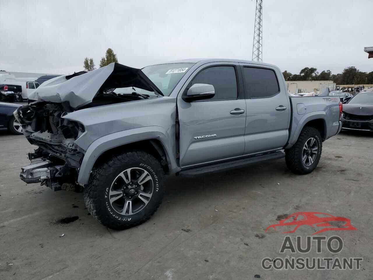 TOYOTA TACOMA 2018 - 3TMCZ5AN5JM132342