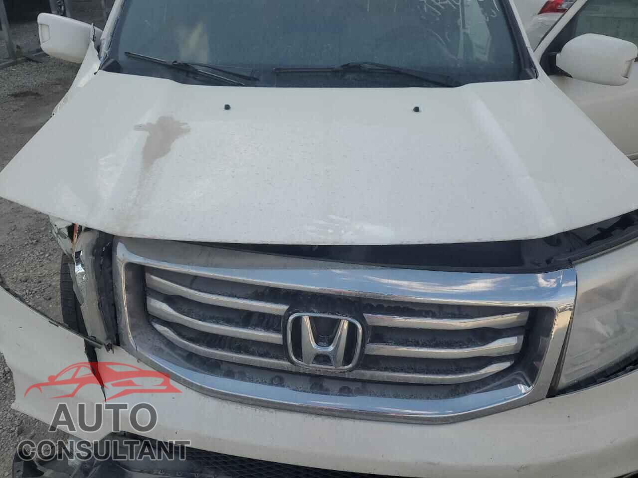 HONDA PILOT 2015 - 5FNYF4H93FB027389