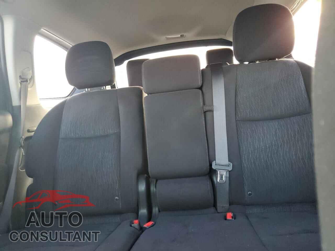 NISSAN PATHFINDER 2013 - 5N1AR2MN2DC646152