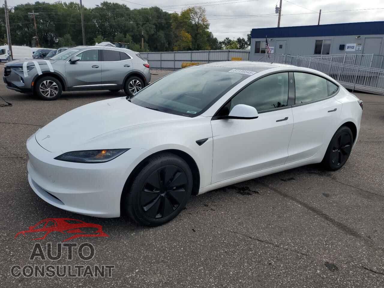 TESLA MODEL 3 2024 - 5YJ3E1EA8RF829404