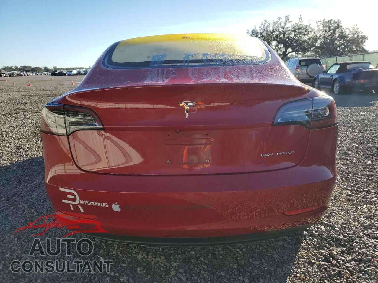 TESLA MODEL 3 2018 - 5YJ3E1EB4JF065435