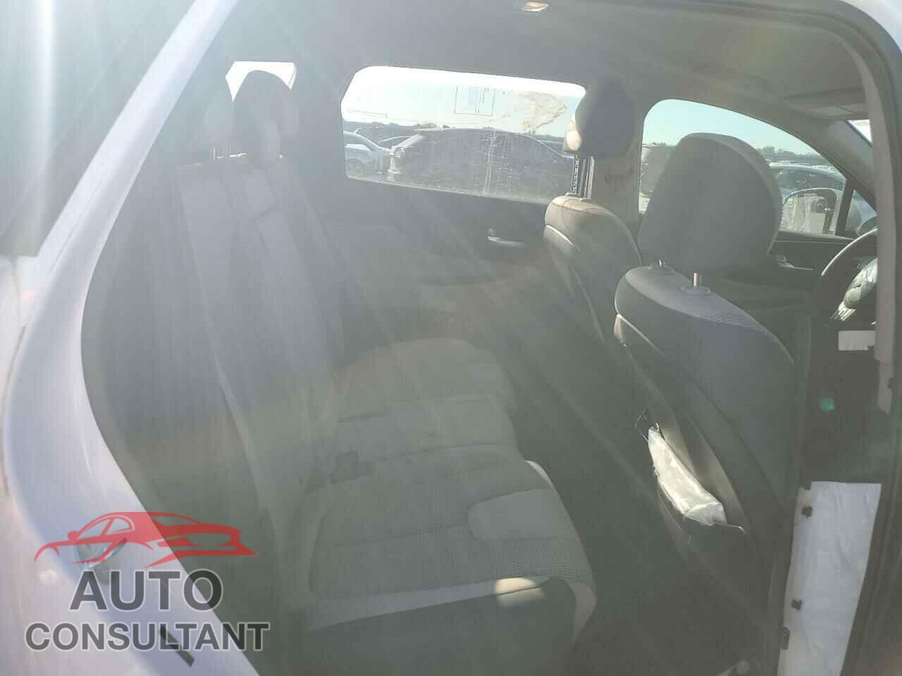 HYUNDAI SANTA FE 2023 - 5NMS14AJ5PH608238