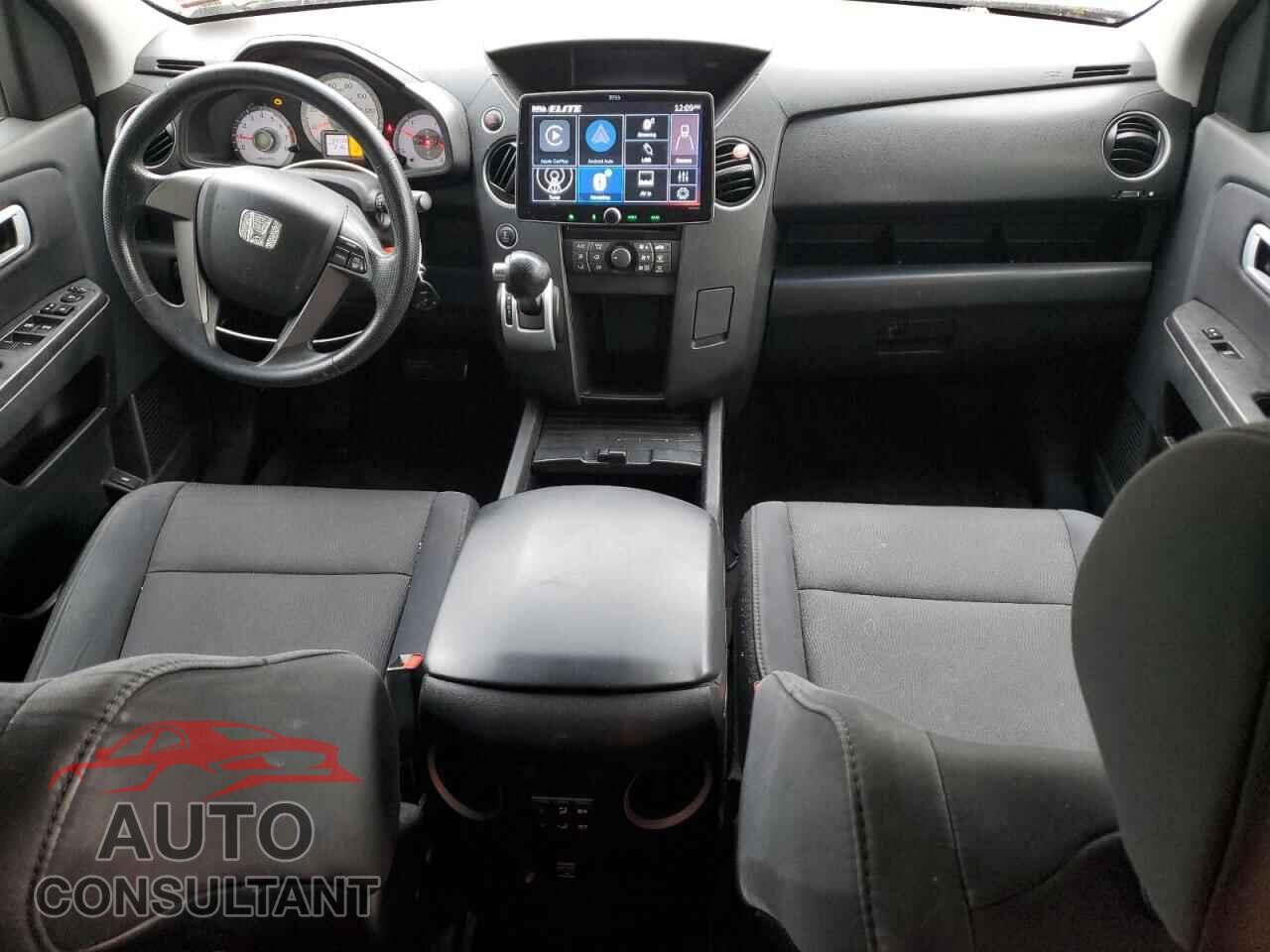 HONDA PILOT 2011 - 5FNYF4H26BB064174