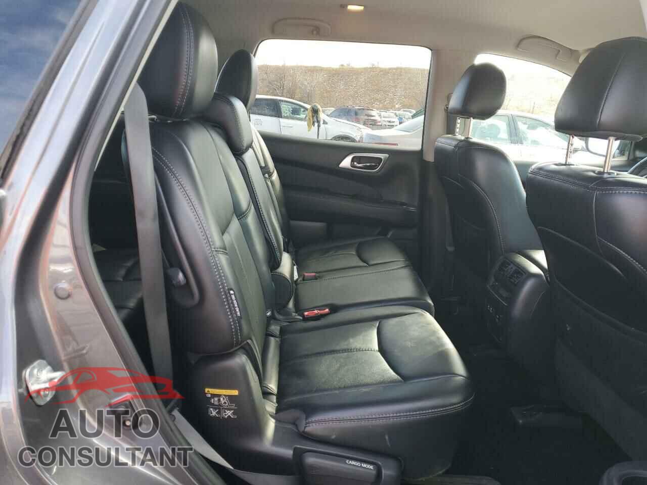 NISSAN PATHFINDER 2019 - 5N1DR2MM2KC595897
