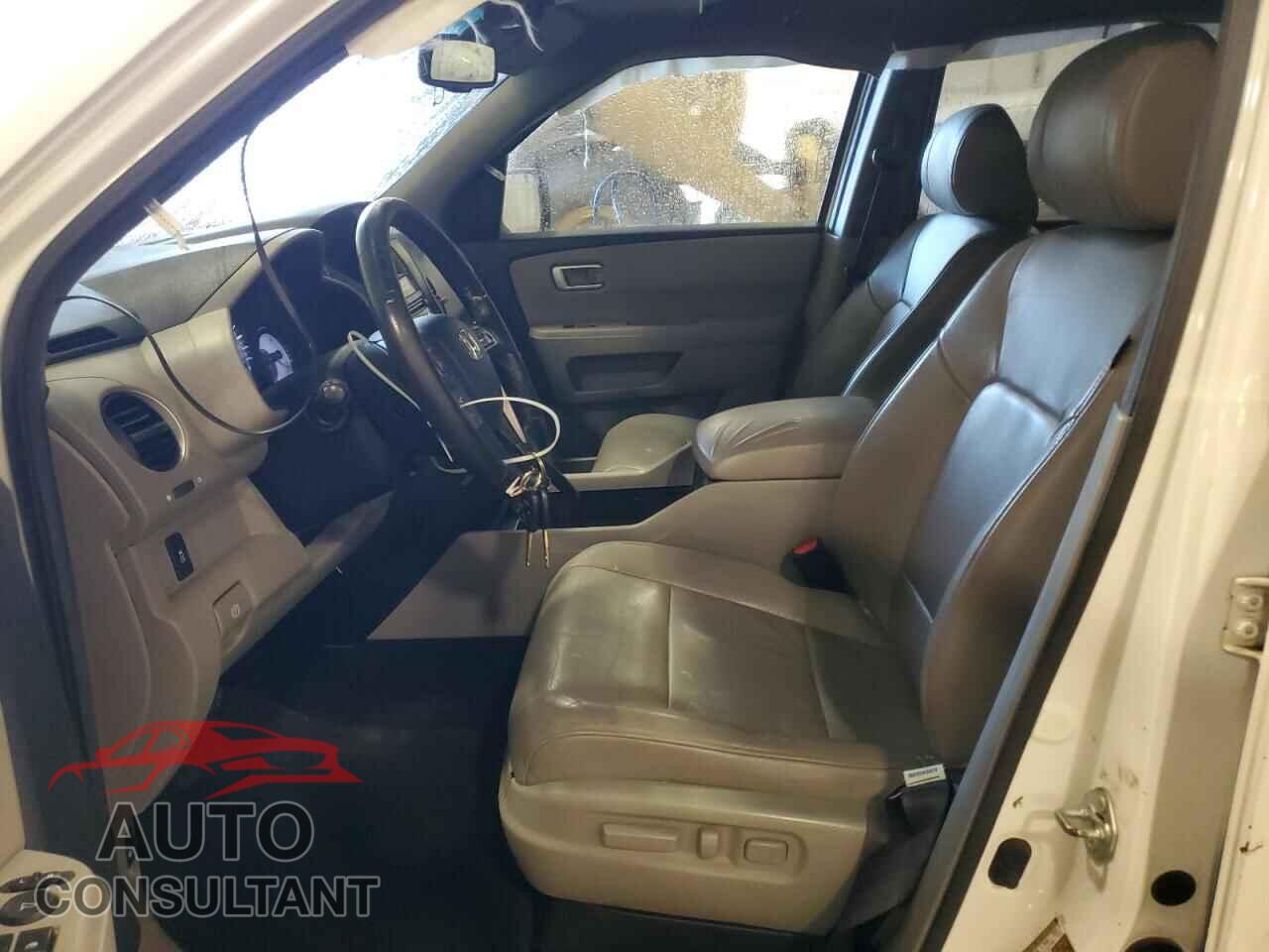 HONDA PILOT 2013 - 5FNYF4H54DB057267