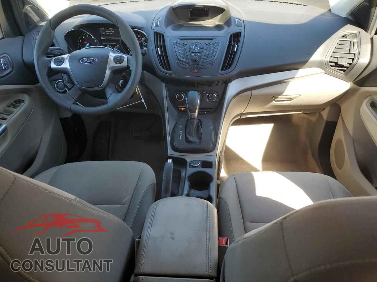 FORD ESCAPE 2016 - 1FMCU0G71GUC43920