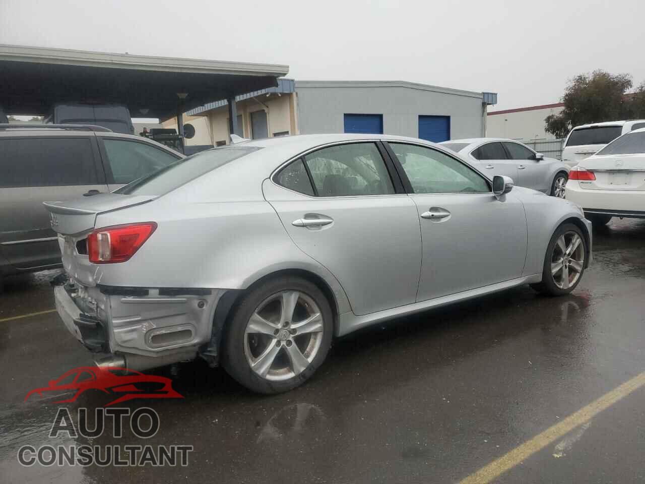 LEXUS IS 2011 - JTHBF5C29B5147892