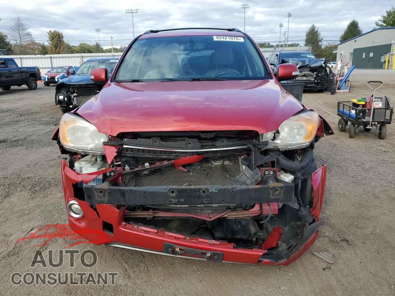 TOYOTA RAV4 2011 - 2T3DF4DV8BW153012