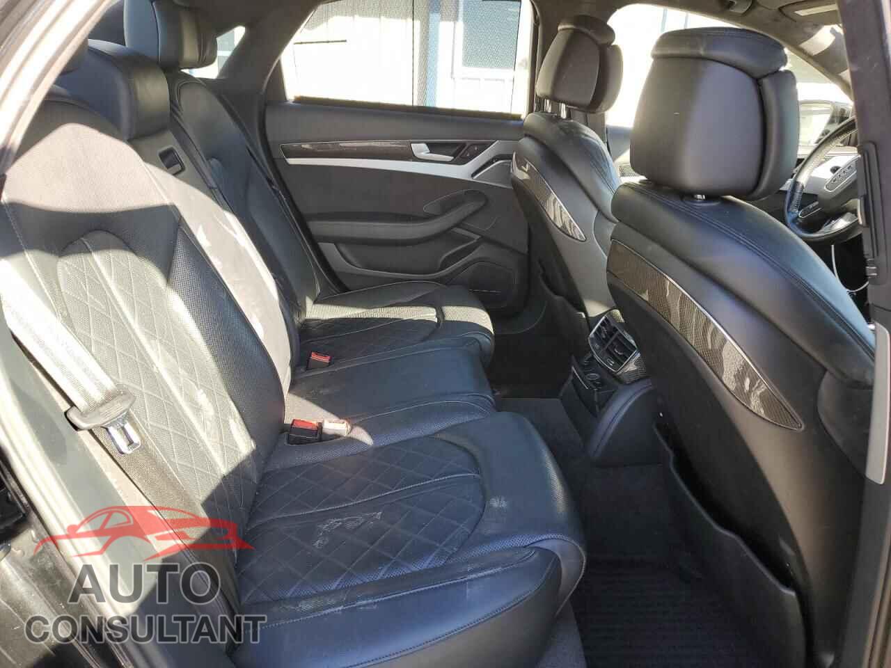AUDI S8 2014 - WAUD2AFDXEN002471