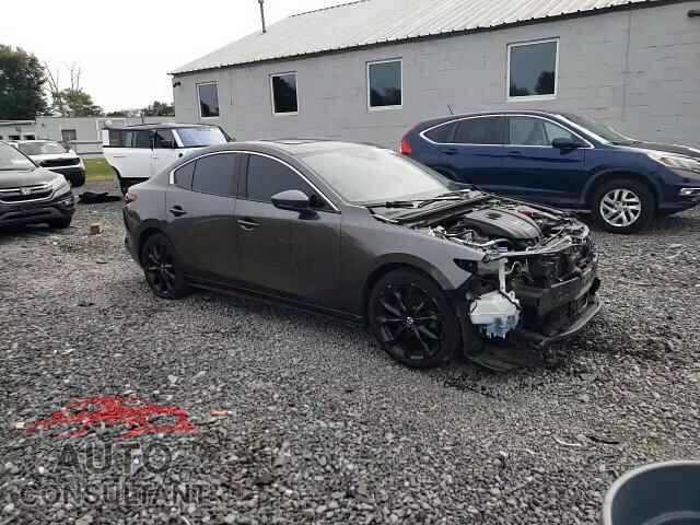 MAZDA 3 2019 - JM1BPBEMXK1116640