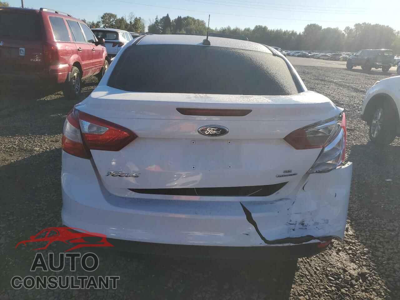 FORD FOCUS 2014 - 1FADP3F26EL337145