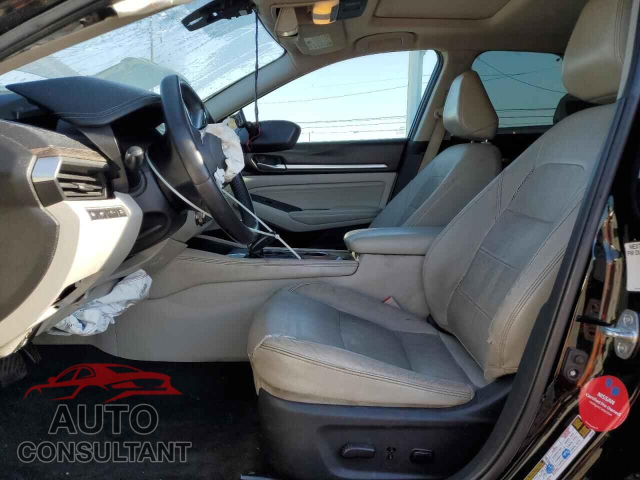 NISSAN ALTIMA 2019 - 1N4BL4EV2KC174347