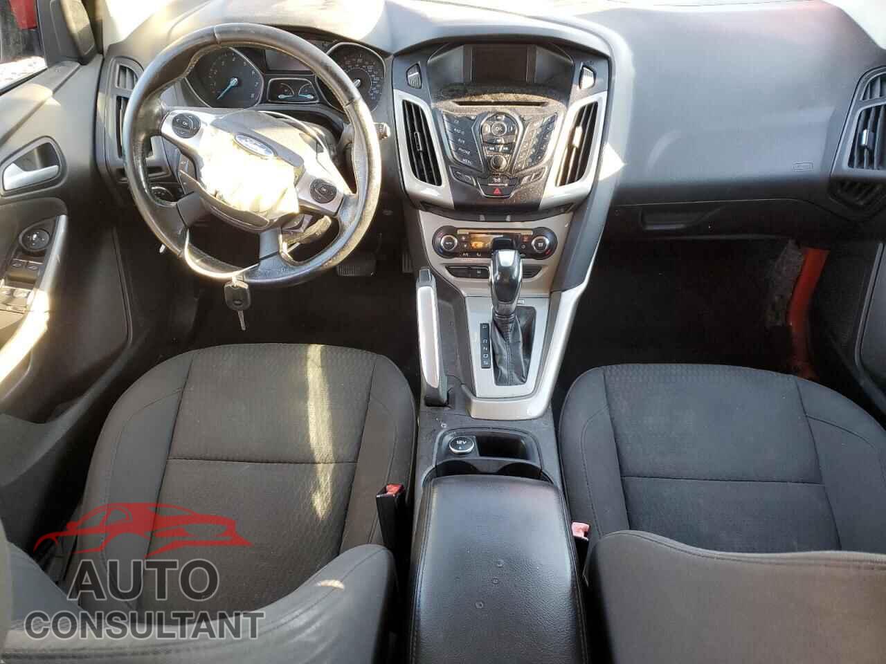 FORD FOCUS 2012 - 1FAHP3M25CL395412