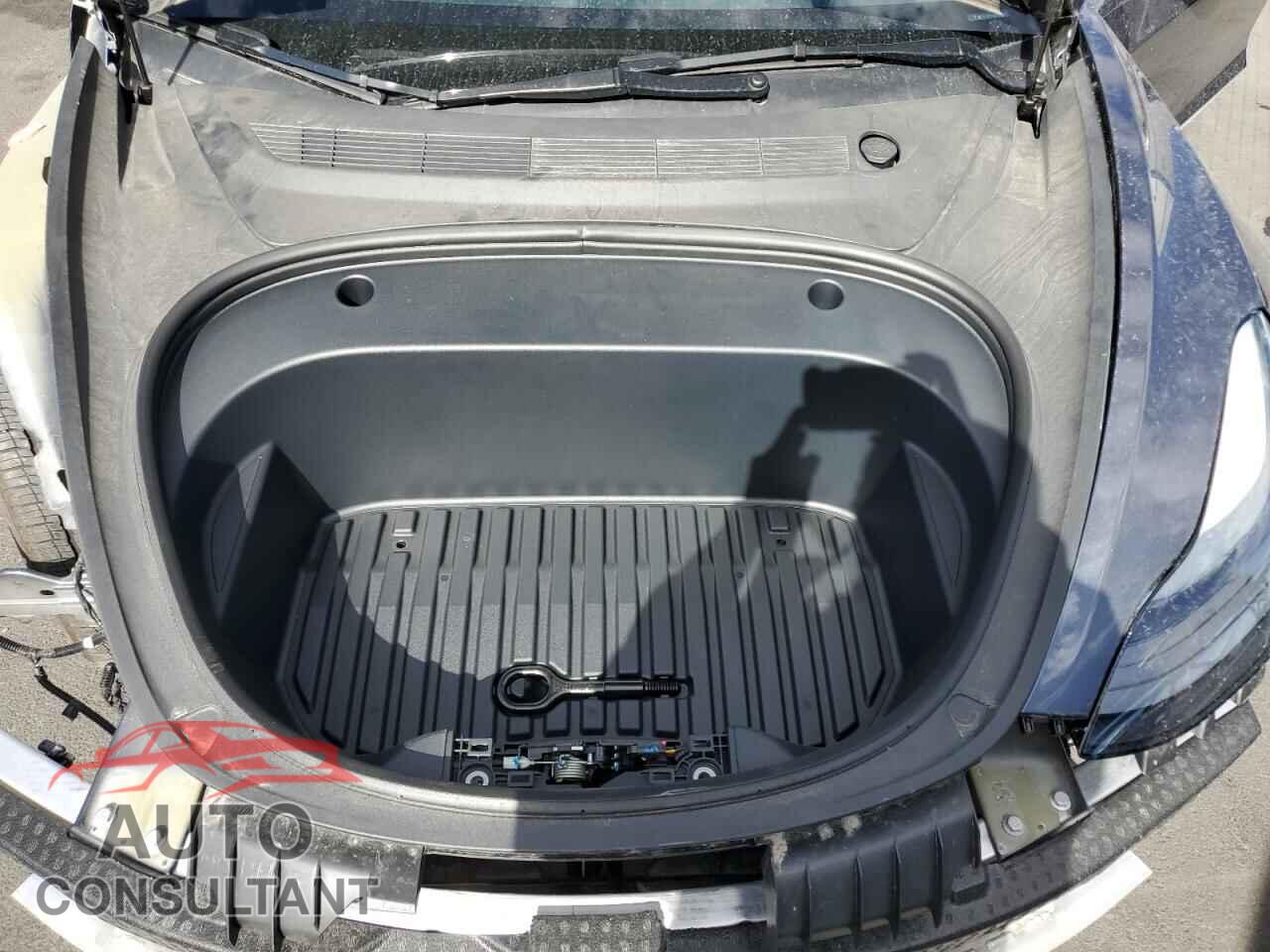 TESLA MODEL 3 2023 - 5YJ3E1EA3PF495103