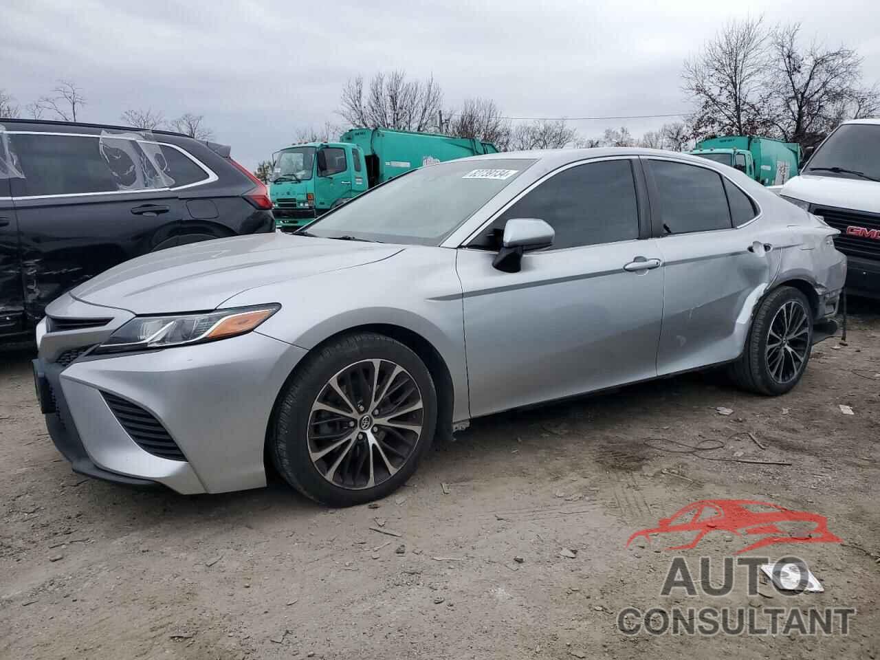TOYOTA CAMRY 2018 - 4T1B11HK7JU033200