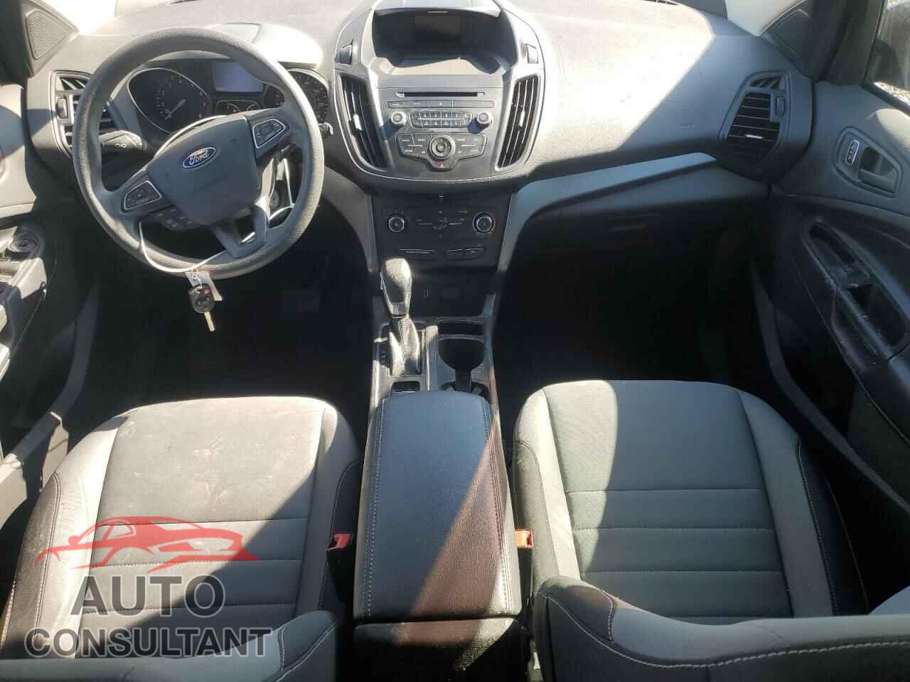 FORD ESCAPE 2017 - 1FMCU0F76HUC39736