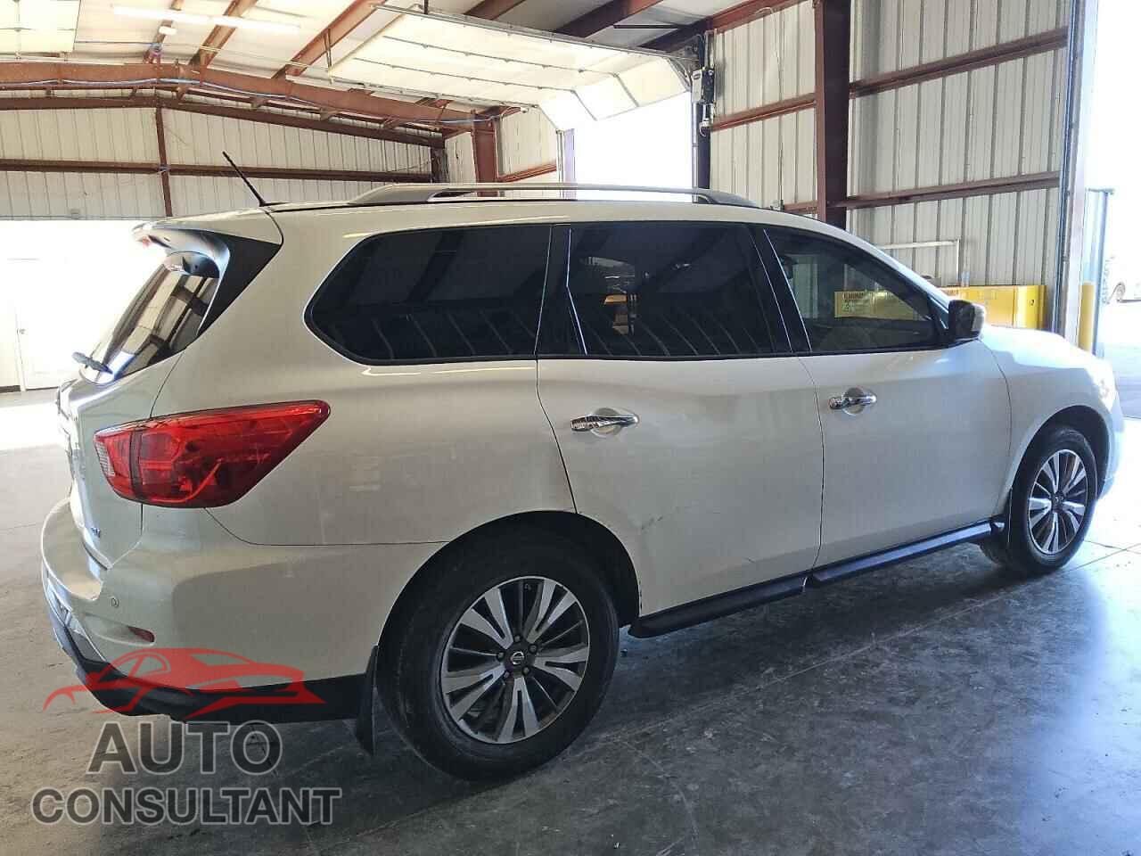 NISSAN PATHFINDER 2017 - 5N1DR2MN3HC622218