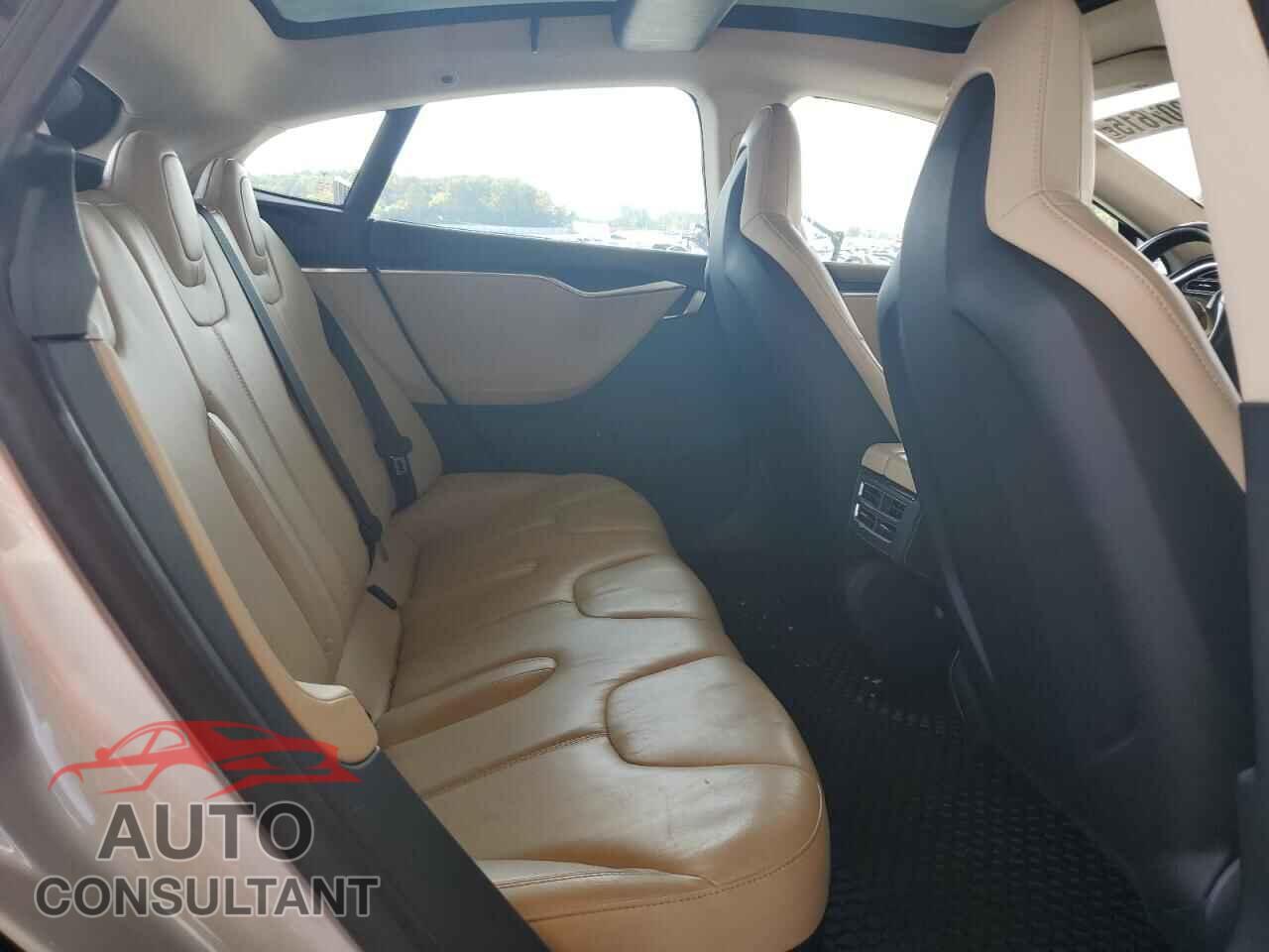 TESLA MODEL S 2013 - 5YJSA1CN9DFP26269