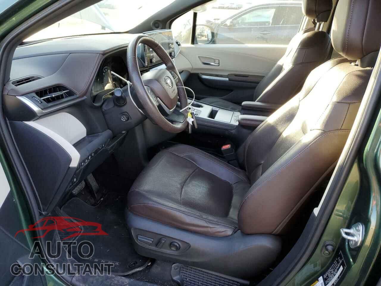 TOYOTA SIENNA 2021 - 5TDESKFC3MS034501