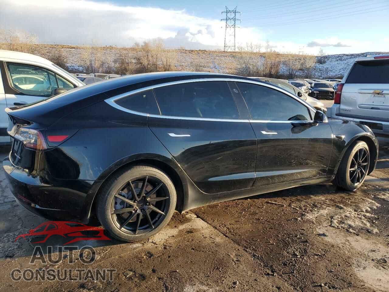 TESLA MODEL 3 2019 - 5YJ3E1EB6KF199185