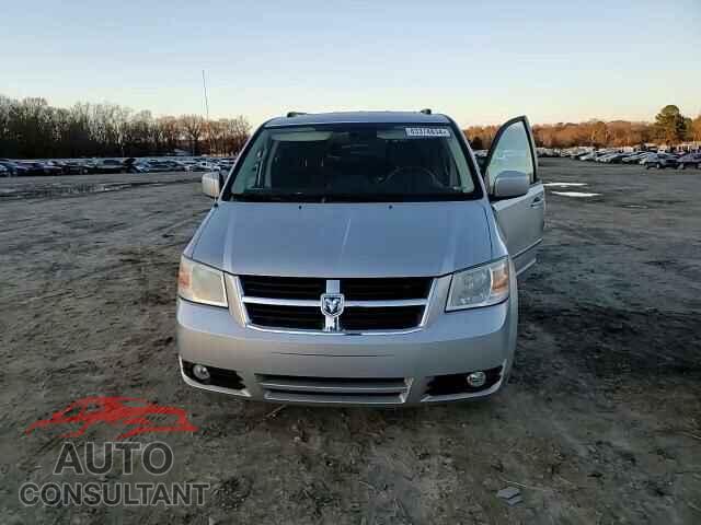 DODGE CARAVAN 2010 - 2D4RN5D16AR496795