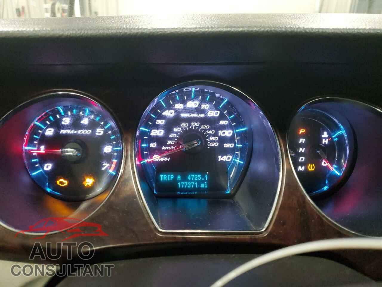 FORD TAURUS 2011 - 1FAHP2EW8BG124329