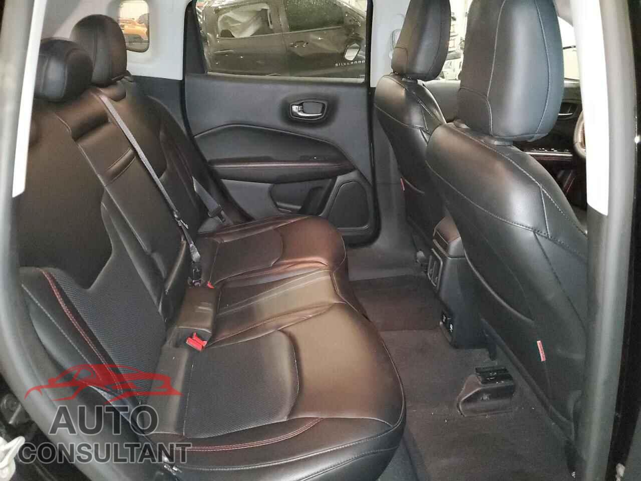 JEEP COMPASS 2018 - 3C4NJDDB8JT234882