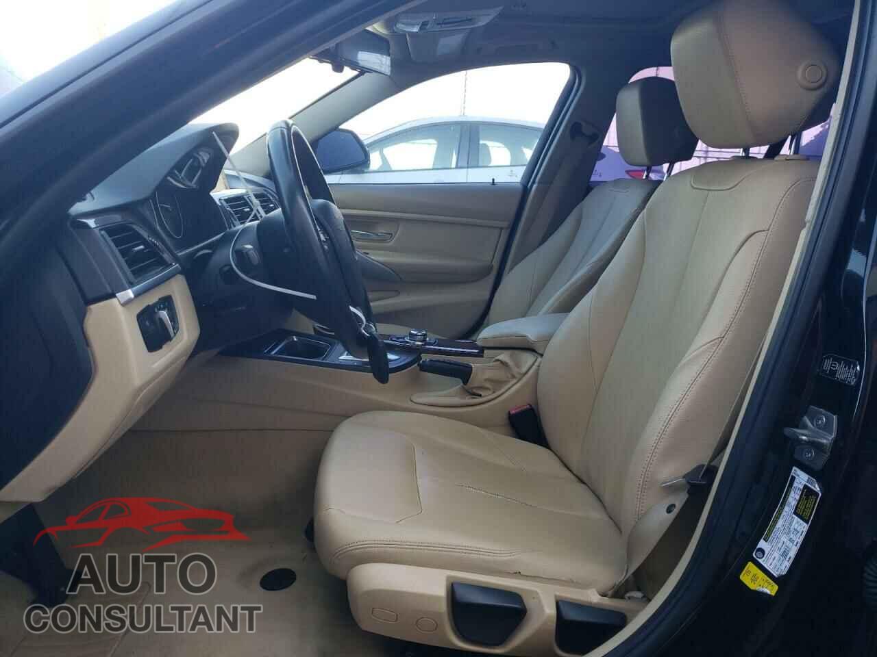 BMW 3 SERIES 2012 - WBA3C1C55CF431420